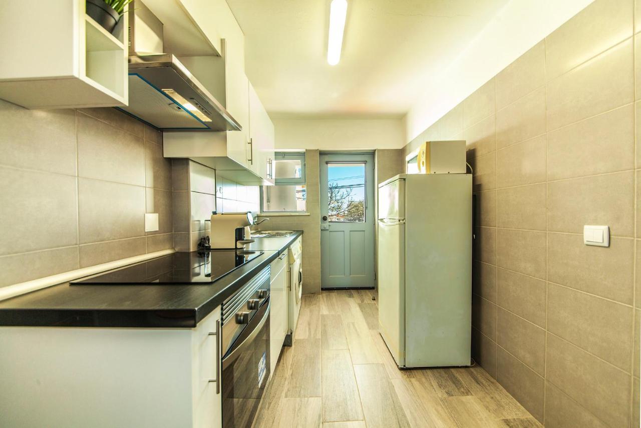 B20 - Sun And Pool Apartment Lagos Exterior photo